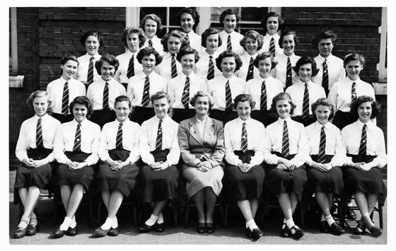 1952 53 5th year miss whittaker