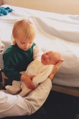 Kathryn and her big sister, 21/01/91