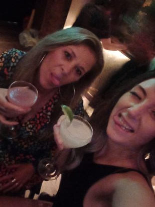 Cheeky cocktails 🍹 🍸