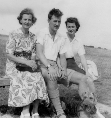 1950 Gordon with Diana and mother-in-law Helen