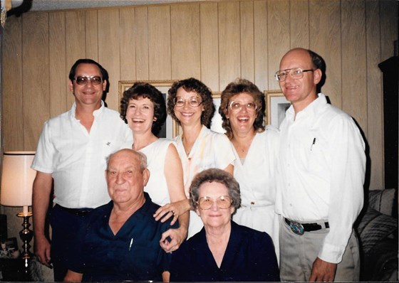 Glen Riddle with his mom, dad, and four siblings (Charlene, Carol, June, Duey)