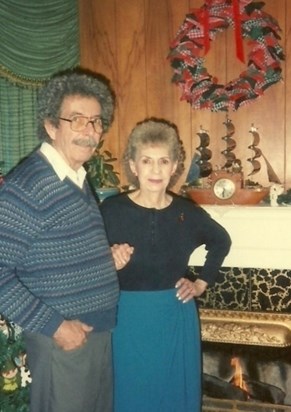 Joe and Joyce Schuman at Daughter, Jennifer's home - Christmas 1991