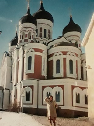 Posing before Alexander Nevsky Cathedral, Tallinn