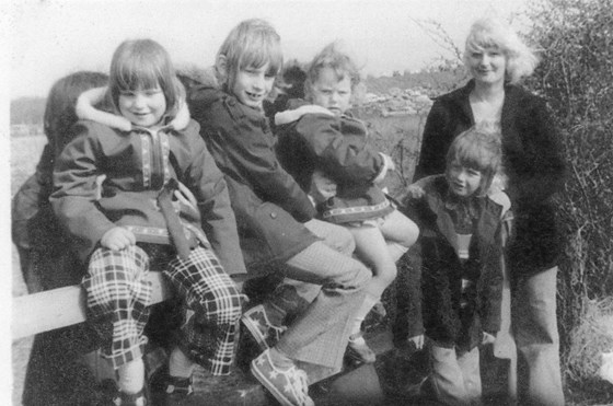 Nicola,Ian♥Sally,Greg & their mum Lynn (left to right)