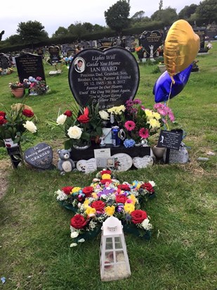 Beautiful flowers for a very special man Ian who left us 3 years ago today xxxx