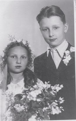 Janusz and sister Dzidka (Wanda)/Jasiek z siostrą