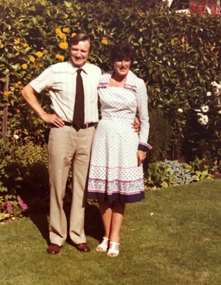 Sylvia & Roy on the lawn at Lyndhurst lodge