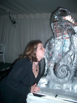 Zoe & the ice vodka sculpture at the NCT Xmas Bash 2006