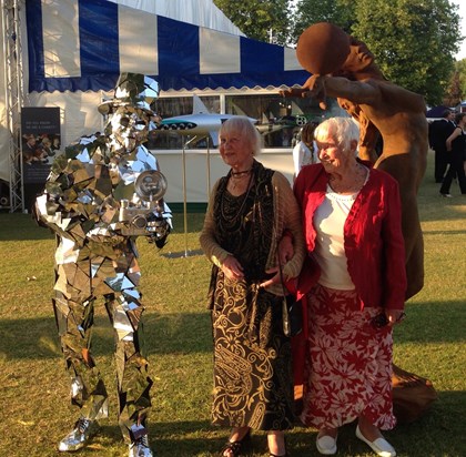 Jetske ,Eugenia & Mirror Man Henley Festival