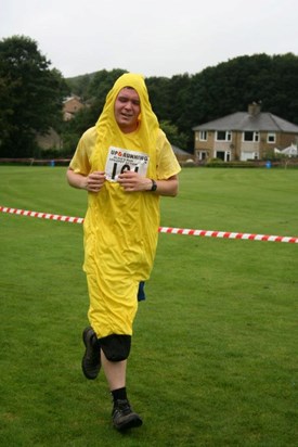 Tim 'AKA Banana Man' Alderson @ Alice's Run 2012