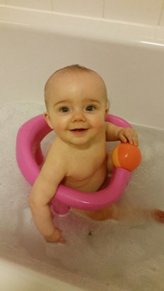 isobelle enjoying a bath