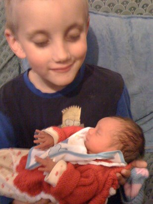 Lyla and Cameron, her big brother <3