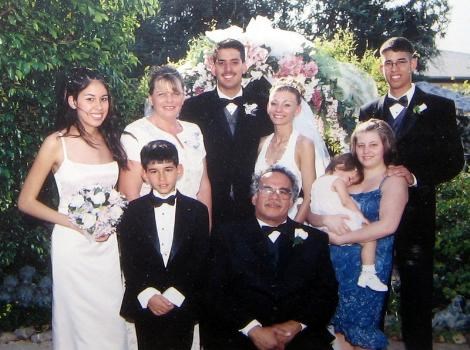 Family Photo at jon and jaimes wedding