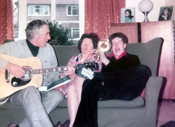 1974 - Mum Dad Playing Guitar Steve onTrumpet