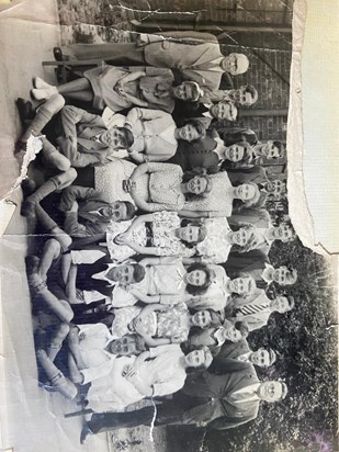  A group class photo of dad at kirkham and wesham cou ty primary.ary 