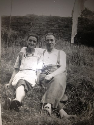 Great Nan and Gramps (Lil's Mum and Dad)