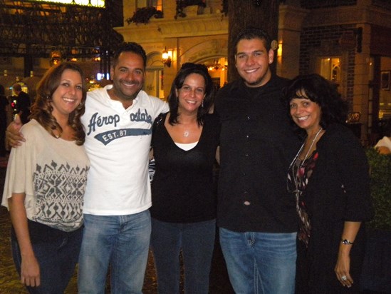 Karissa, Louis, Diana, Lucas & Louise having fun in the Paris Casino in Las Vegas!