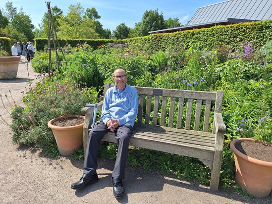 Hyde hall bench