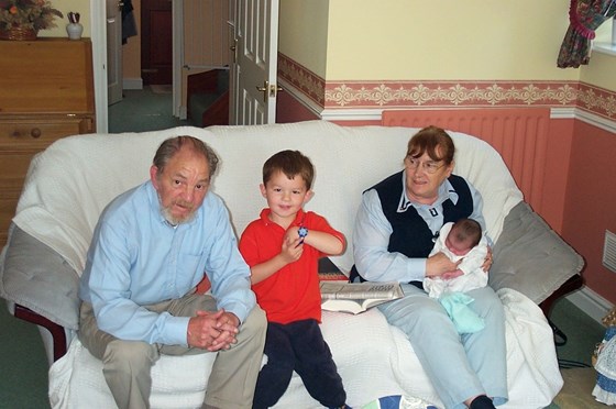 Roy with Maureen and his two Grandchildren Scott and Pippa