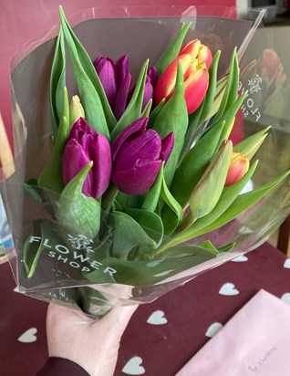 A year ago today we met at Danson park for one of our wonderful walks and you gave me these beautiful flowers for my birthday, always kind and thoughtful I miss you my dear friend 