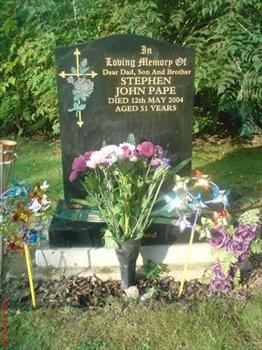 Dads Grave 4