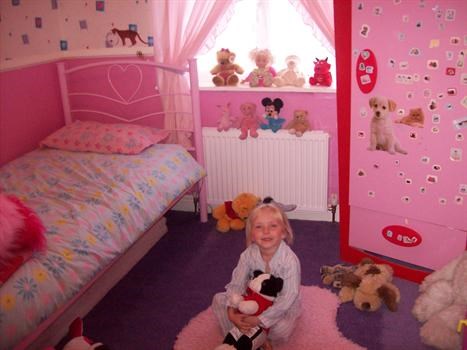 holly in her room.