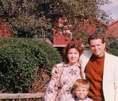 Kathy, Barry & Tony - Amish Acres '88