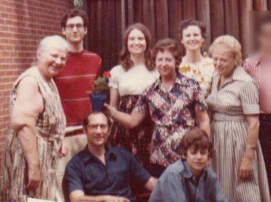 1972 Peps, Ben Dad, Debbie, Eleanor, Tony, Mom, Bea
