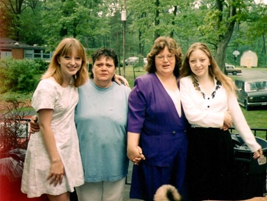 Laura, Sis, Ruth & Holly