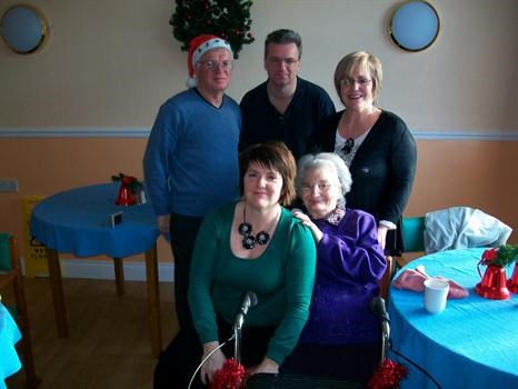 Jim, Andrew, Jenny,Mandy and Mum,Christmas 2010.