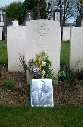 John Alfred Plumb's Grave April 2014