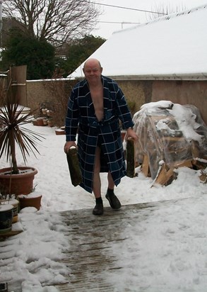 dad in the snow 