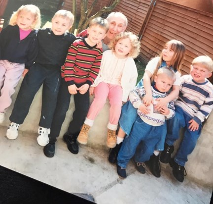 Grandad with Grandchildren - Koral, Aaron, Matty, Stacey, Sharna, Talon, Kane