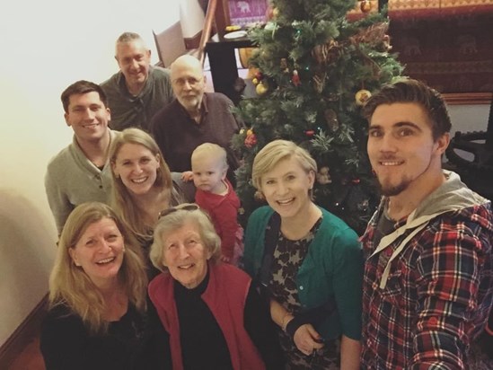 A lovely family Christmas - was Esmays 1st one! 