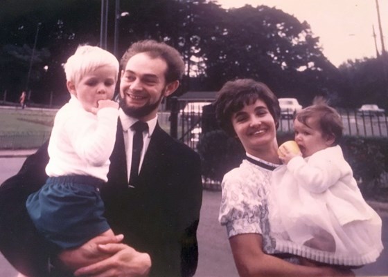 Ann & Dave with children, 1971