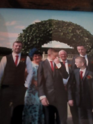 This is my life in on picture ,at my son's wedding a year ago miss my dad xxxxxIMG 20190828 211142