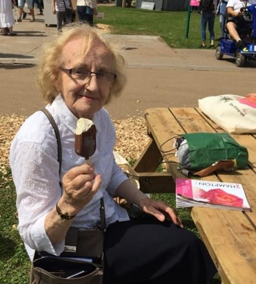 “You haven’t lived if you haven’t had a choc ice”. Mum at Hampton Court Flower Show 