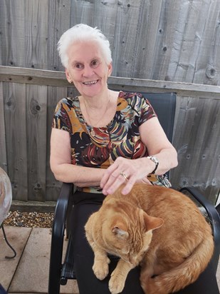 Mum would be so pleased that donations in her memory will be going to Blue Cross. As you can see, she absolutely loved cats❤