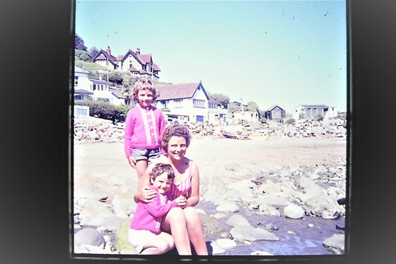Jacqueline and girls on the beach