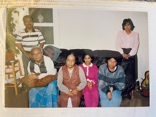 Jegaraj, Grandpa, Grandma, Jayanthy, Vasantheny, Shamini 