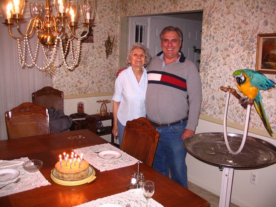 Jeff's Birthday 2009 with Mom, Steve, Coco & her famous coffee walnut torte