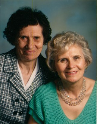 Sister Marie+Frances at Margarets Wedding 9-1989