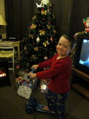 He loved his xmas pressie from Uncle George and Auntie Rae