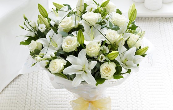white roses3