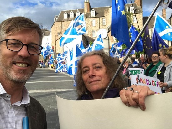 Here's Justin with another one of our Edinburgh4Europe group, Sam, giving Boris Johnson a 'welcome' to Perth when he came to speak at the Scottish Conservative Conference in 2019. 