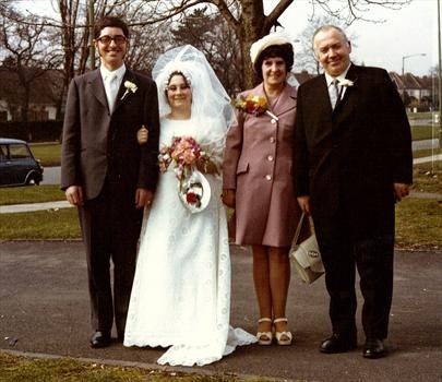 Sue & Brian wedding day 1973