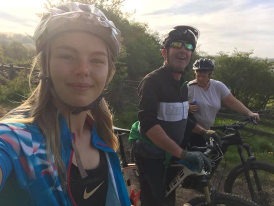 Jonny, Tracey and Rebecca - 24Km bike ride in memory of Patricia