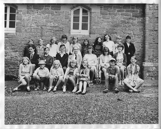 Church youth group from Hextable on holiday in Devon c. 1966 (Steve in middle row, 1st left)