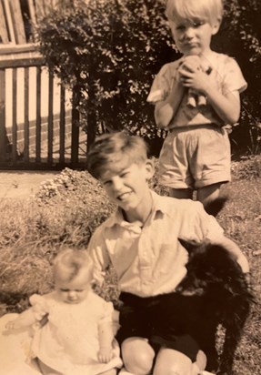 Janet, Keith, Malc and Blackie. A sunny day in the garden. 