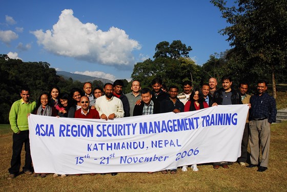 Asia Regional Secuirty Management Training participants with Rob Nov 2006